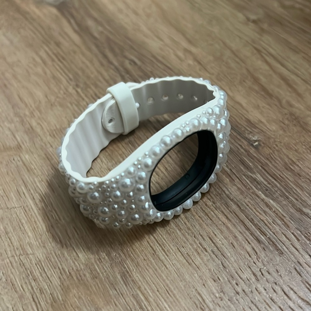 Elegant Pearl-Embellished White Bracelet